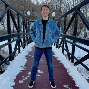 Meet your Posher, Daniel